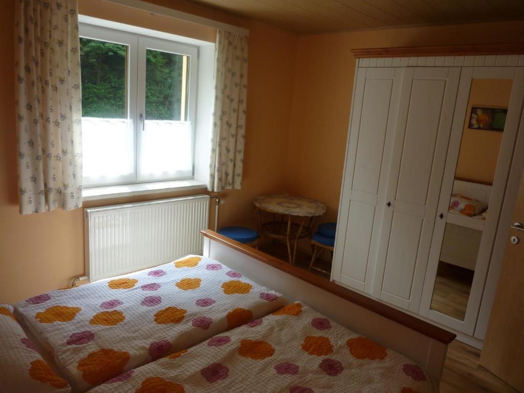 Gaestehaus Forstner Loich Szoba fotó